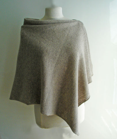 Lambswool Poncho Birch